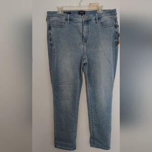 NYDJ Light Blue Cropped Jeans